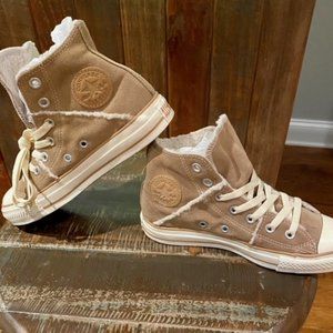 Converse All-Star Womens 6US Tan Suede/Faux Shearling Fur - Tan - New!